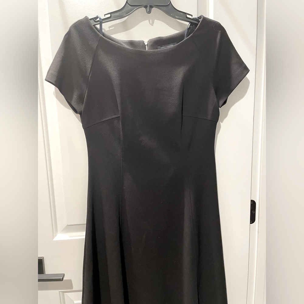 Tommy Hilfiger - dress-size 6